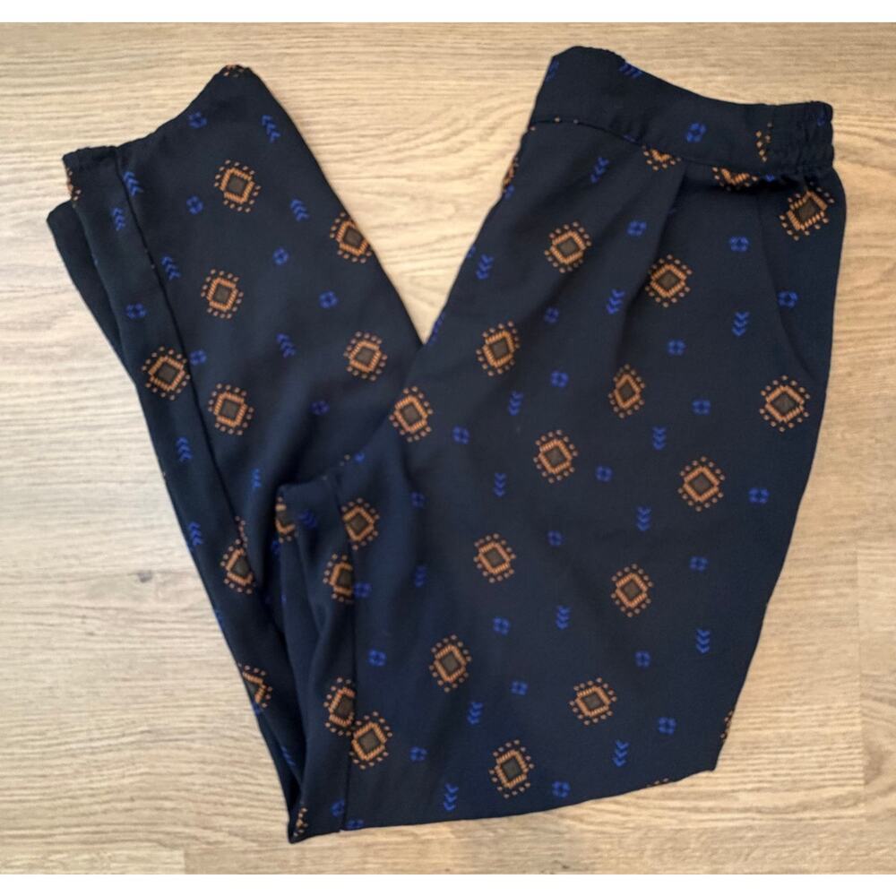 H&M Divided Black Pants with Printed Design Pull on, Elastic Womens Size 8